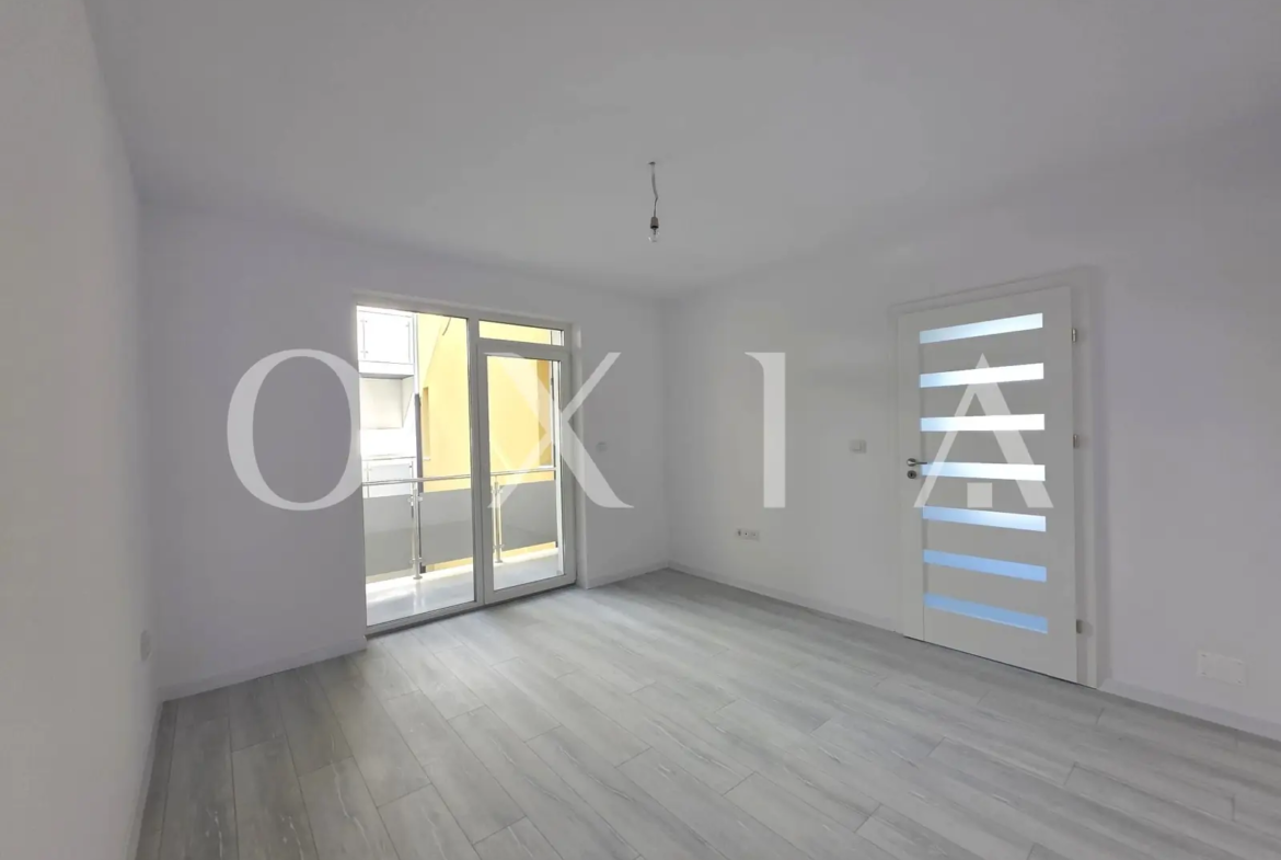 Giroc, Apartament cu 3 Camere, Etaj 1