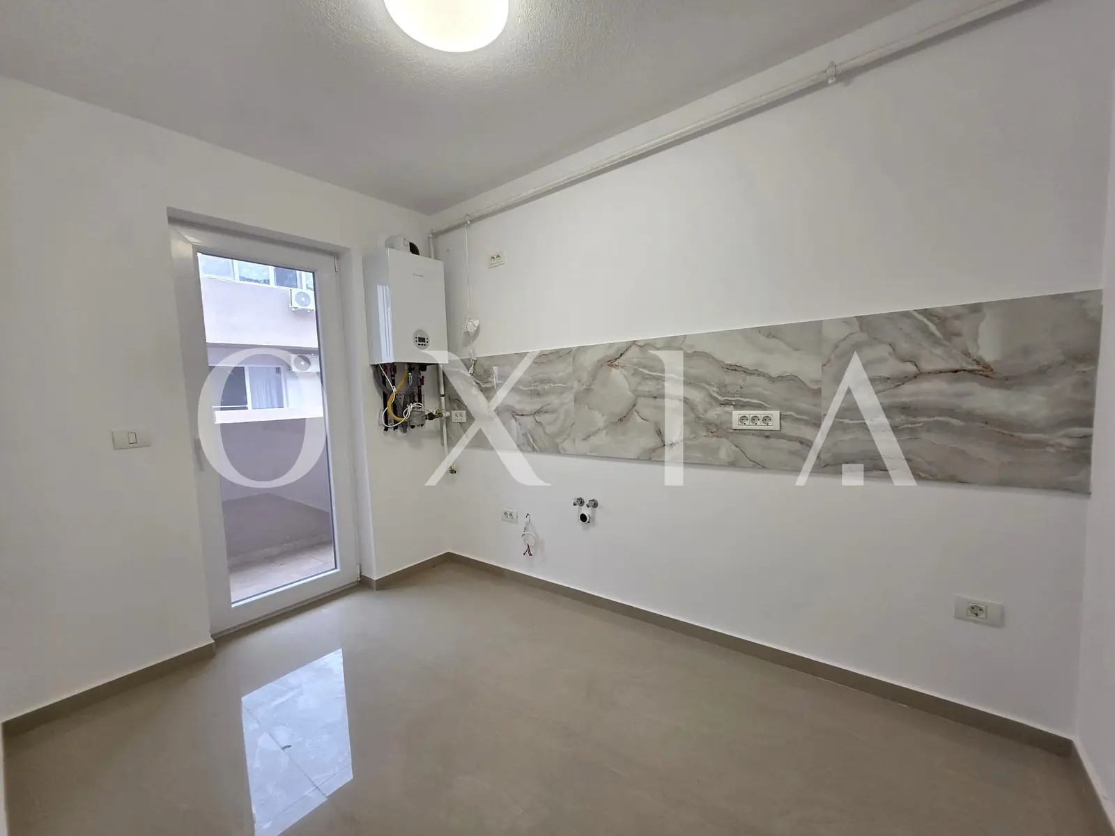 Giroc, Central, Apartament cu o camera, Bucatarie inchisa