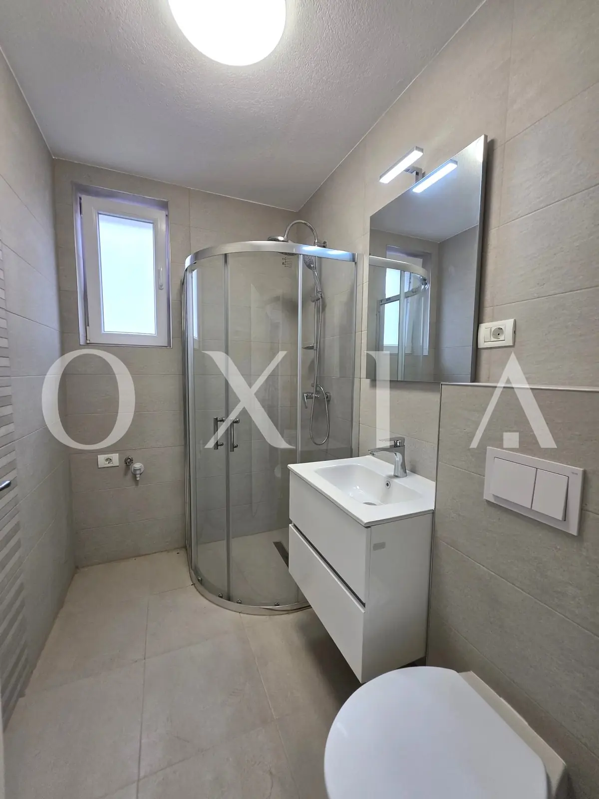 Giroc, Central, Apartament cu o camera, Bucatarie inchisa