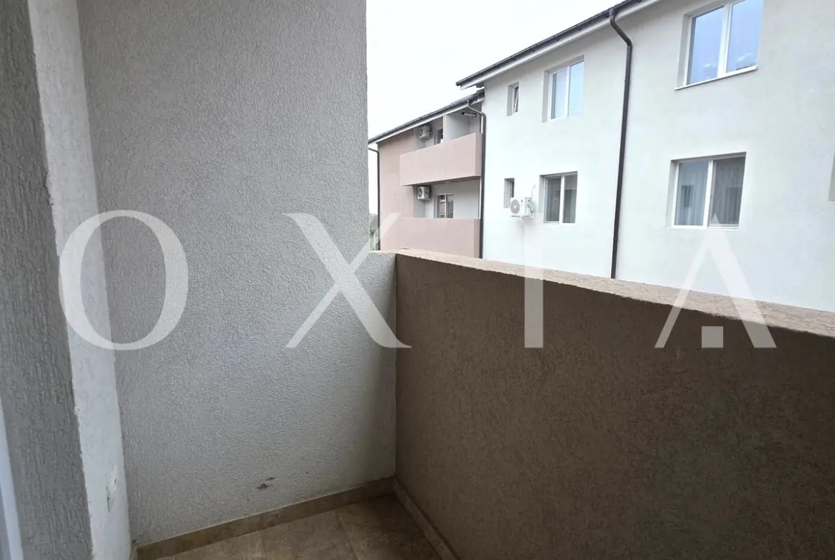 Giroc, Central, Apartament cu o camera, Bucatarie inchisa