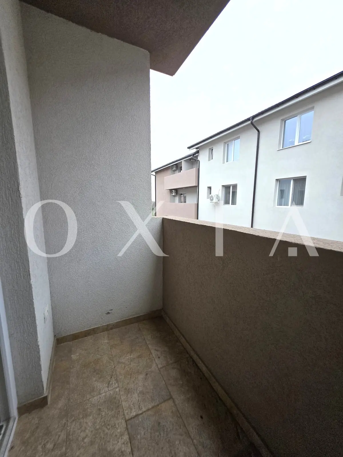 Giroc, Central, Apartament cu o camera, Bucatarie inchisa