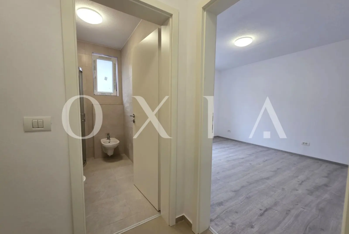 Giroc, Central, Apartamente cu trei camere