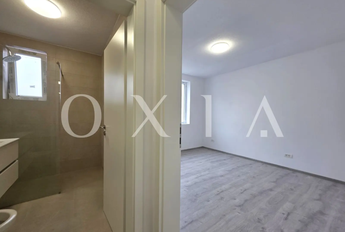Giroc, Central, Apartamente cu trei camere