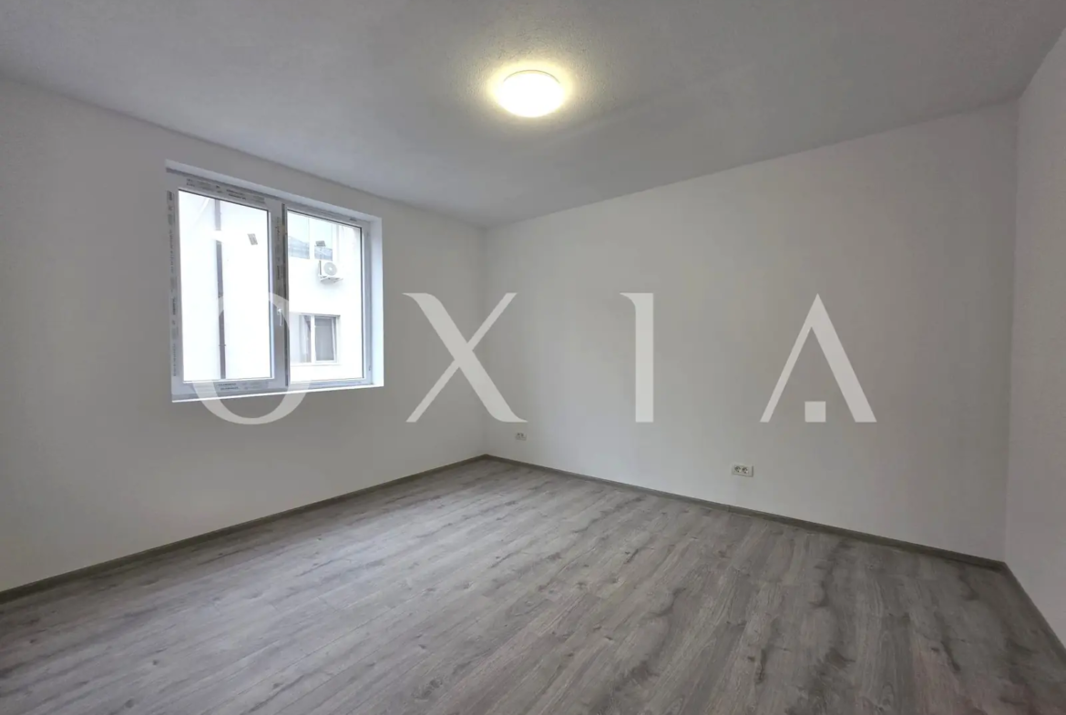 Giroc, Central, Apartamente cu trei camere