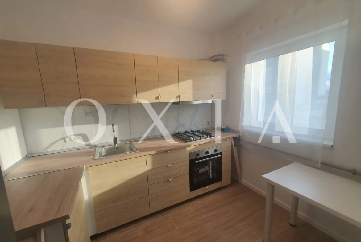 2 Camere – Decomandat – Loc Parcare