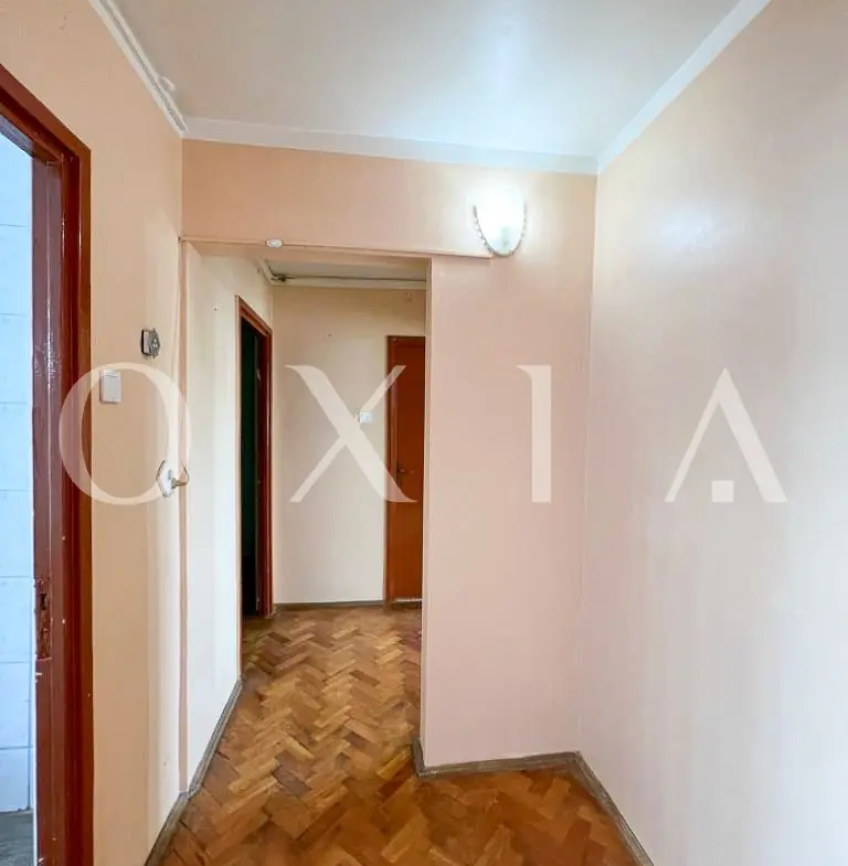 Cetatii, Decomandat, Boxa
