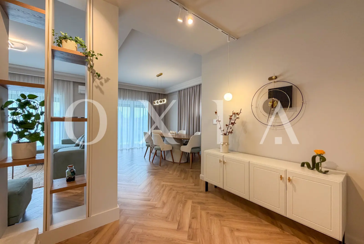 Eleganta contemporana, garaj incalzit si confort fara compromisuri