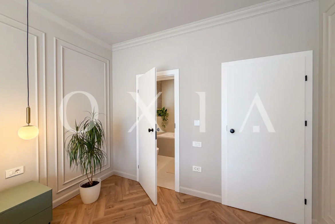 Eleganta contemporana, garaj incalzit si confort fara compromisuri