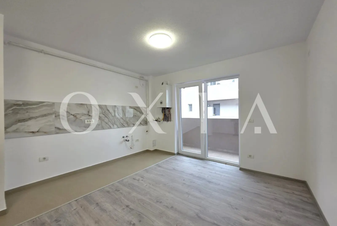 Giroc, Central, Disponibil Imediat