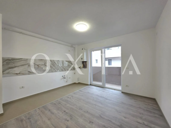 Giroc, Central, Disponibil Imediat