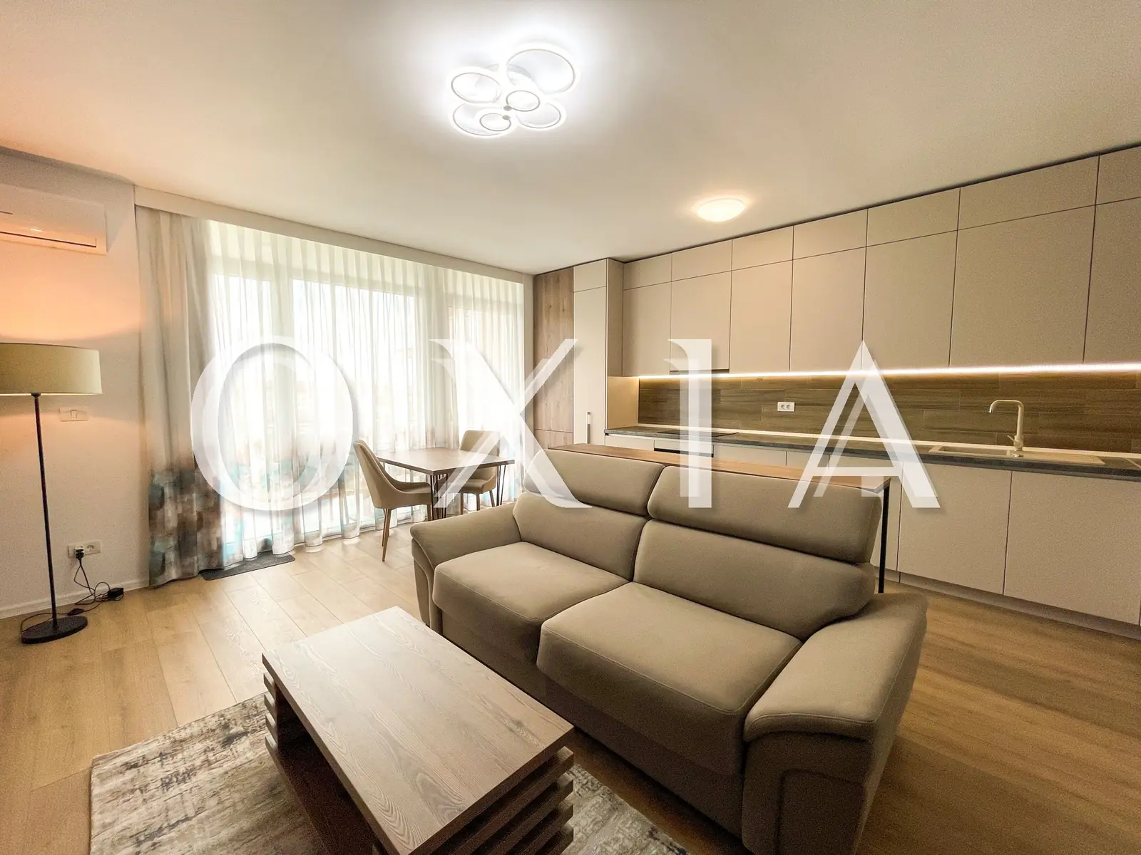 Iulius Town, Parcare Subterana, Mobilat&Utilat