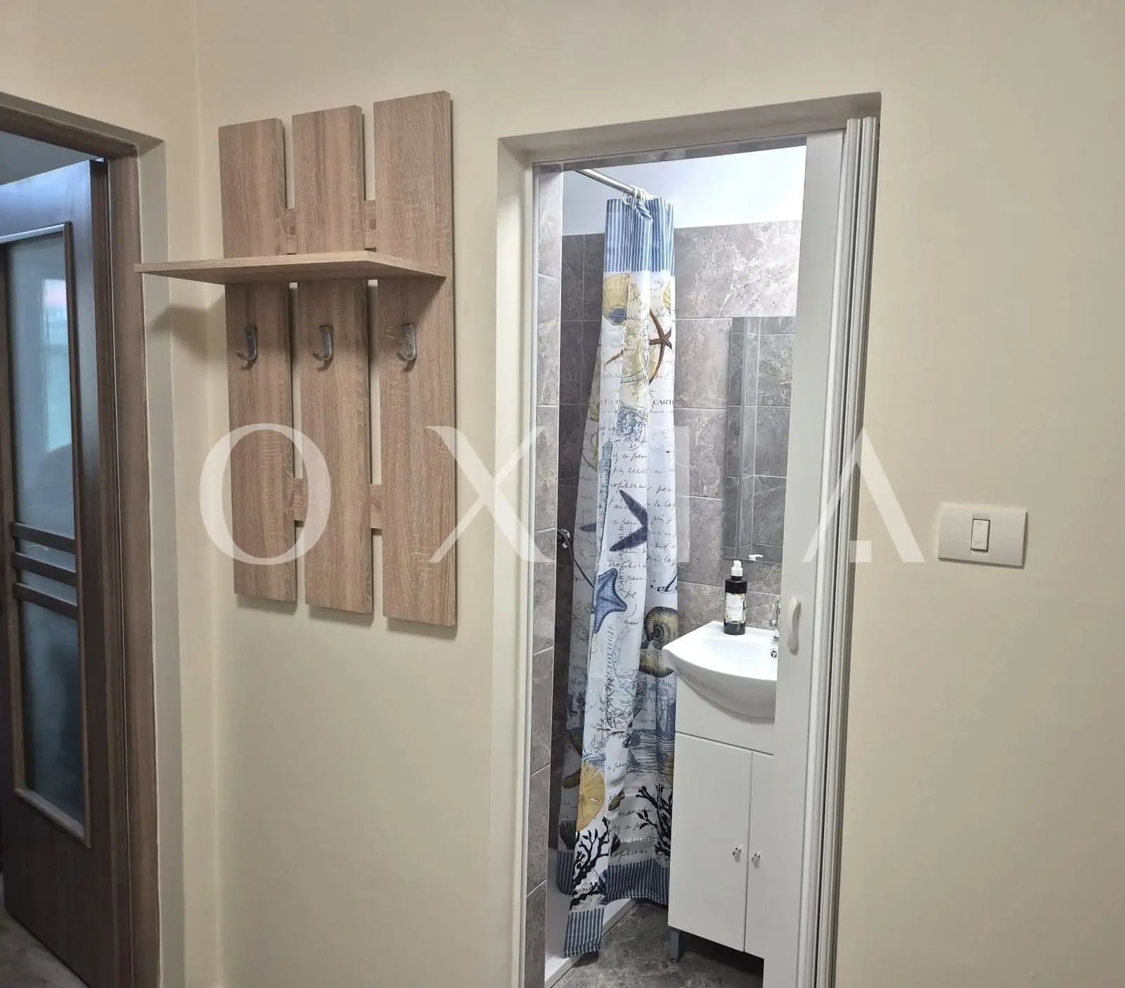 Lipovei, Prima Inchiriere, Renovat, Etaj Intermediar