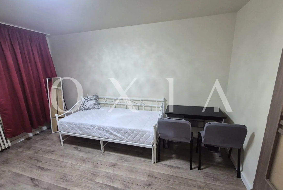 Lipovei, Prima Inchiriere, Renovat, Etaj Intermediar