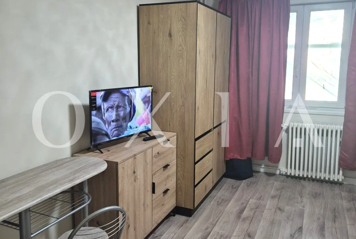 Lipovei, Prima Inchiriere, Renovat, Etaj Intermediar