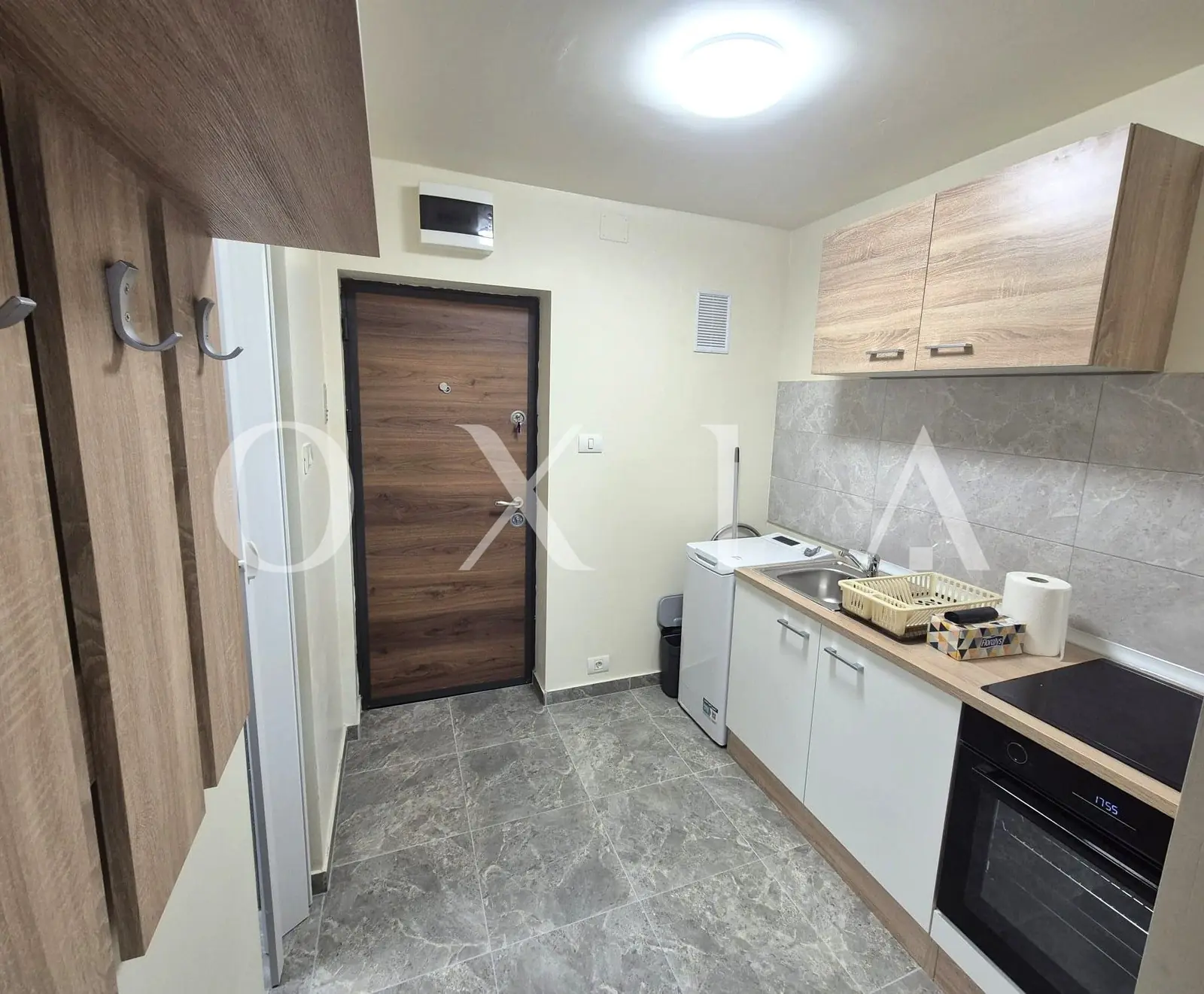 Lipovei, Prima Inchiriere, Renovat, Etaj Intermediar