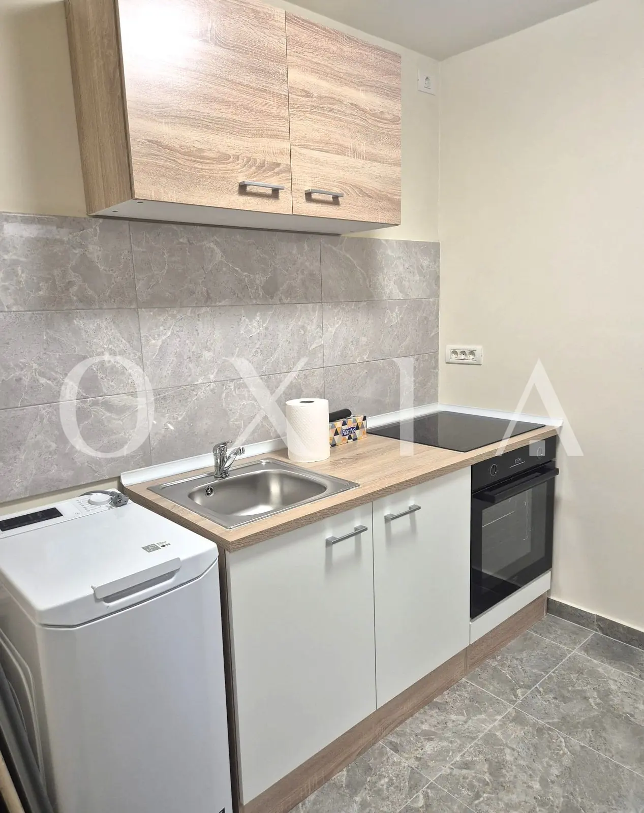 Lipovei, Prima Inchiriere, Renovat, Etaj Intermediar