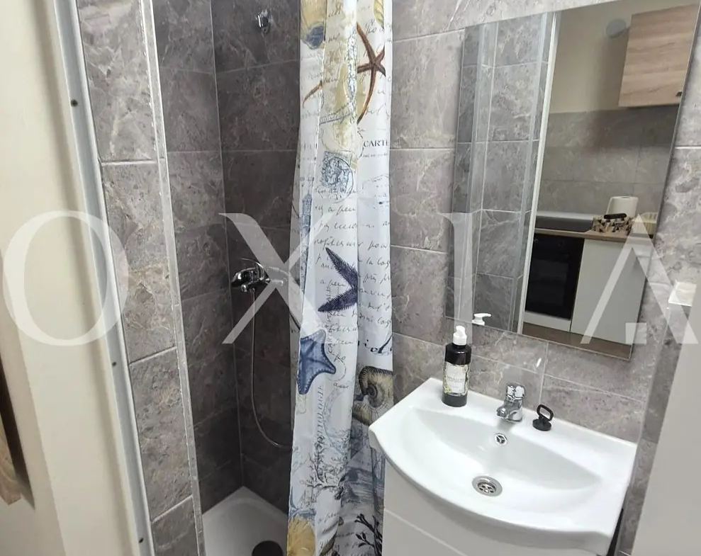 Lipovei, Prima Inchiriere, Renovat, Etaj Intermediar
