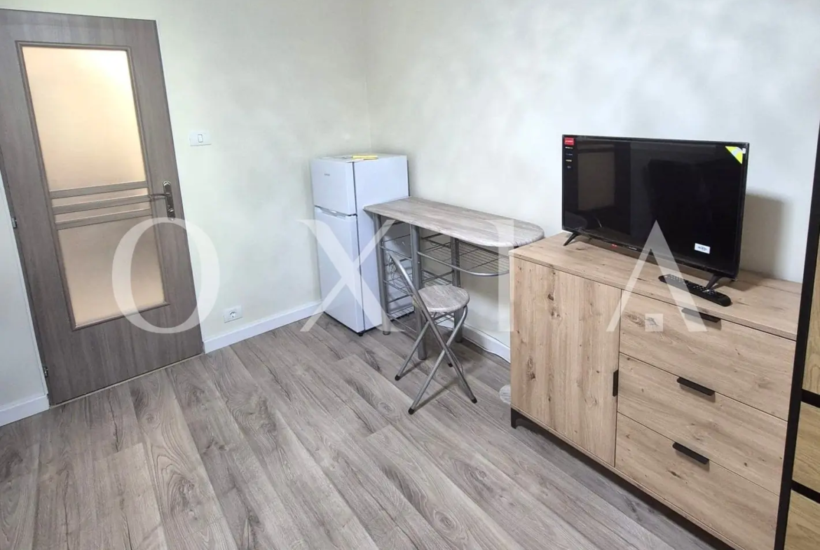 Lipovei, Prima Inchiriere, Renovat, Etaj Intermediar