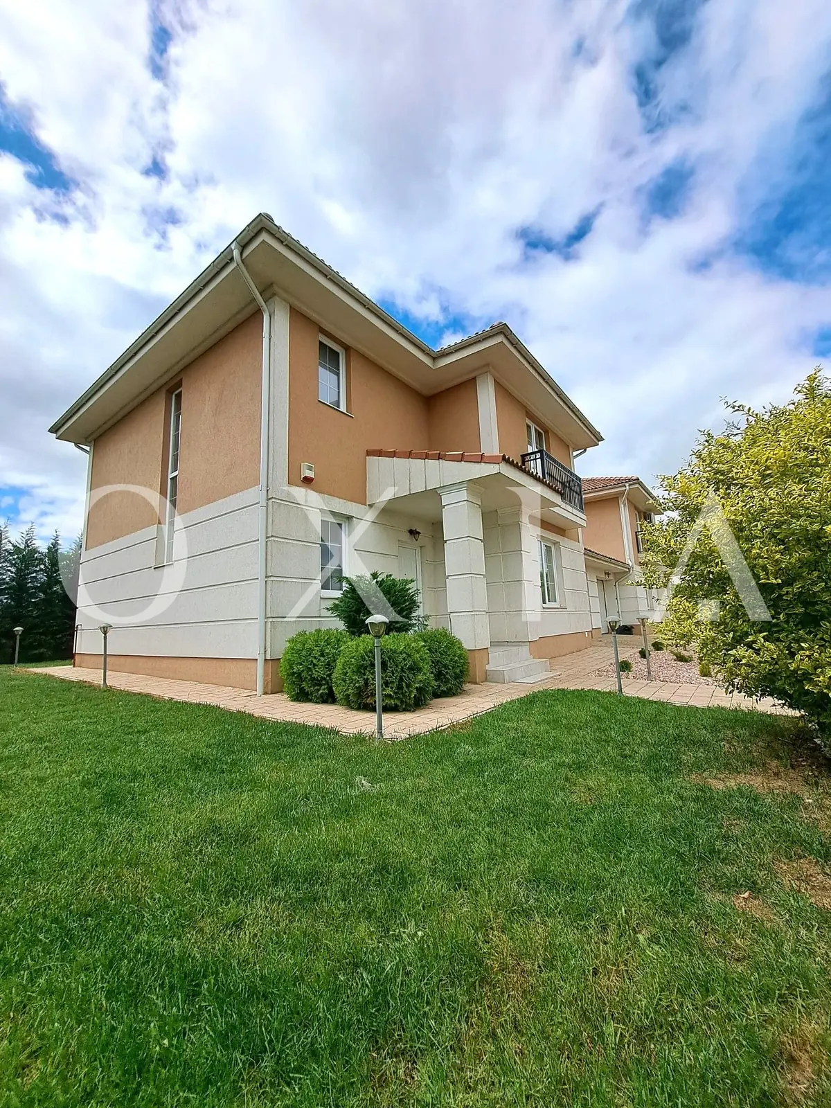Dumbravita, Zona Cora, Disponibila din 10 august