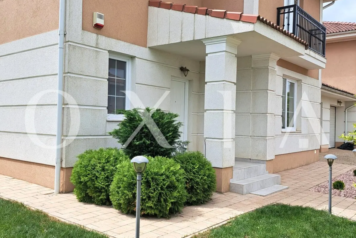 Dumbravita, Zona Cora, Disponibila din 10 august