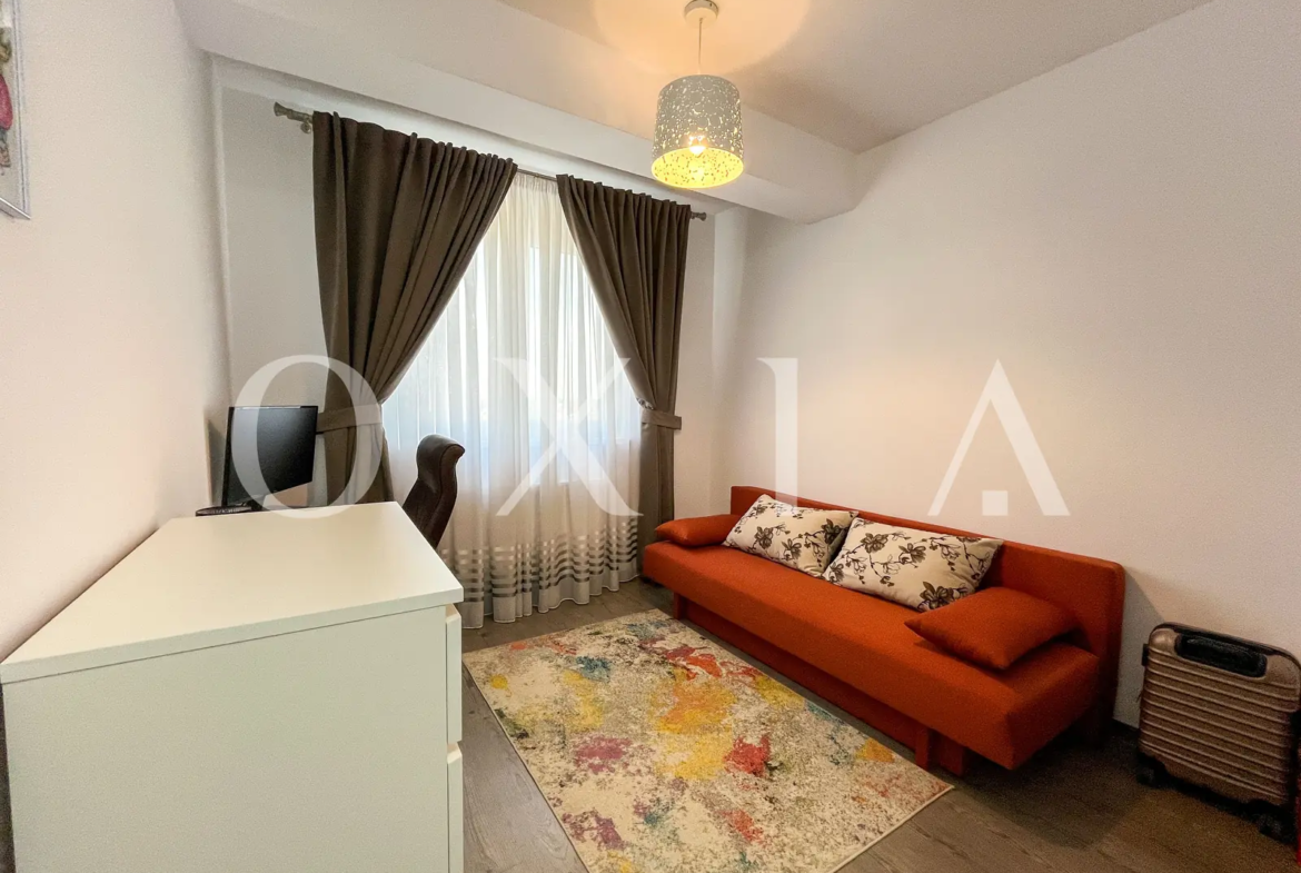 Girocului (ESO), Etaj Intermediar, Disponibil