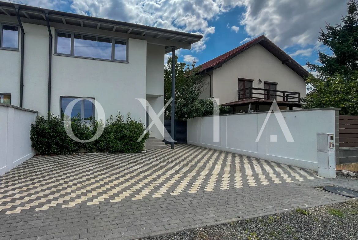 Mosnita Noua (Europa) – Duplex – Disponibil Imediat