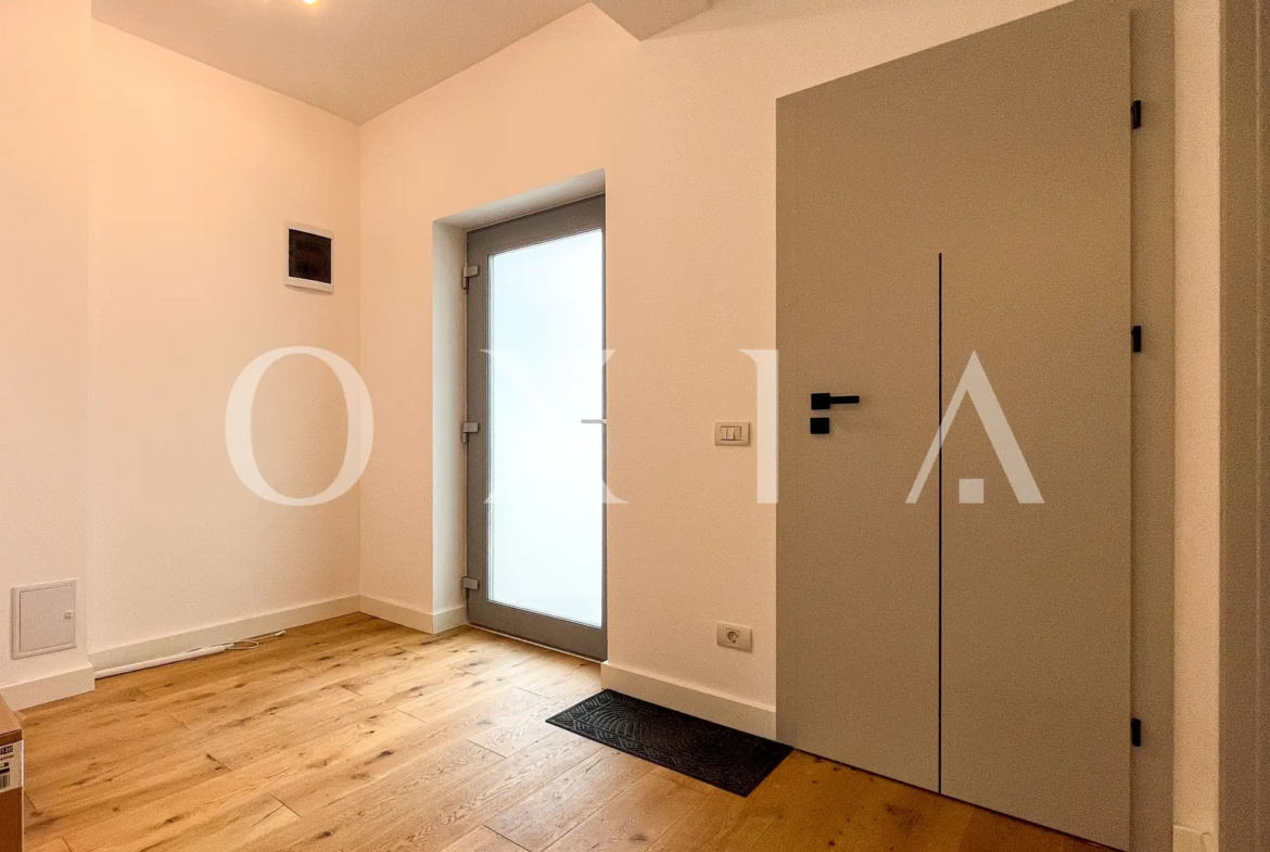 Mosnita Noua (Europa) – Duplex – Disponibil Imediat