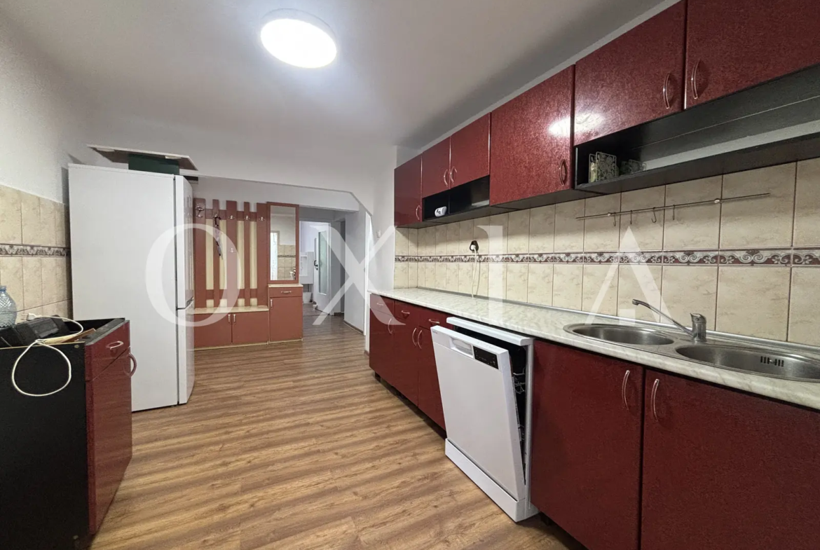 3 Camere – Decomandat – Centrala proprie