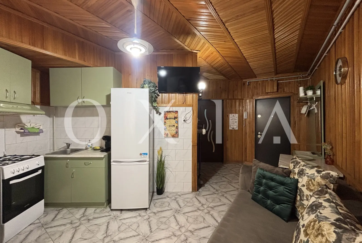 Aradului – Etaj Intermediar – Centrala Proprie