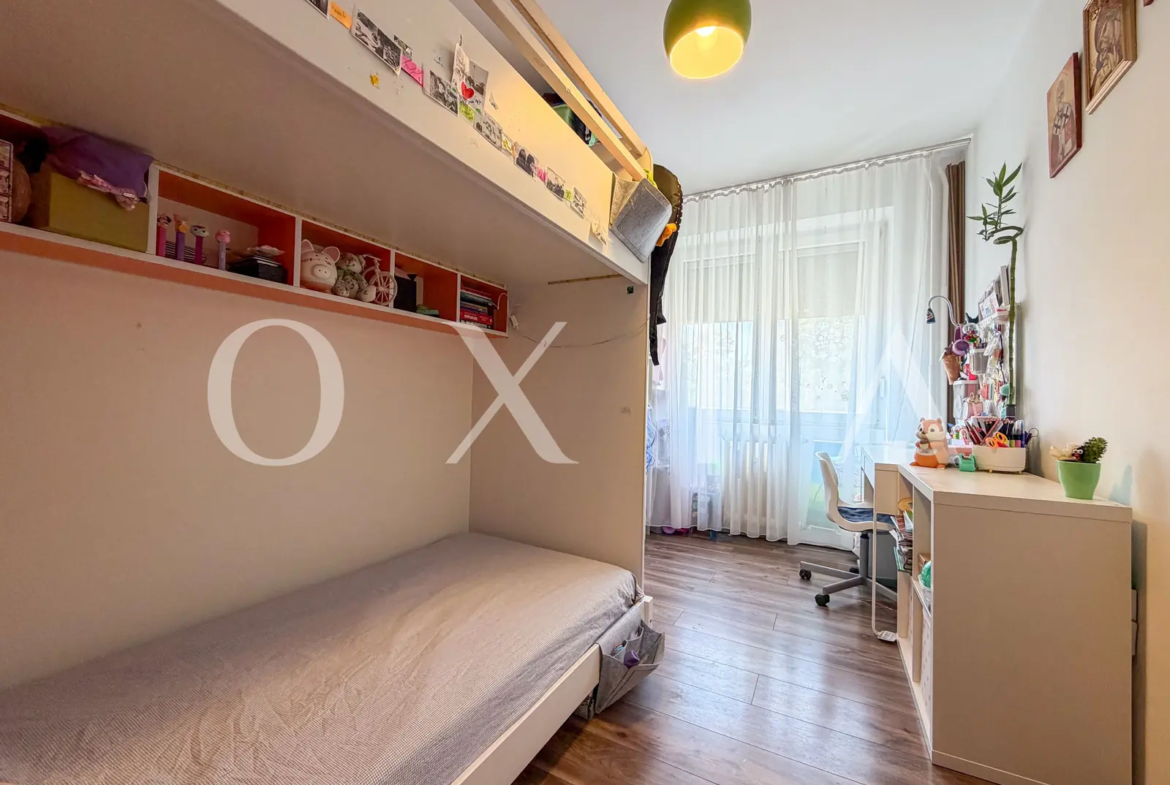 Complexul Studentesc, Etaj Intermediar, Mobilat-Utilat