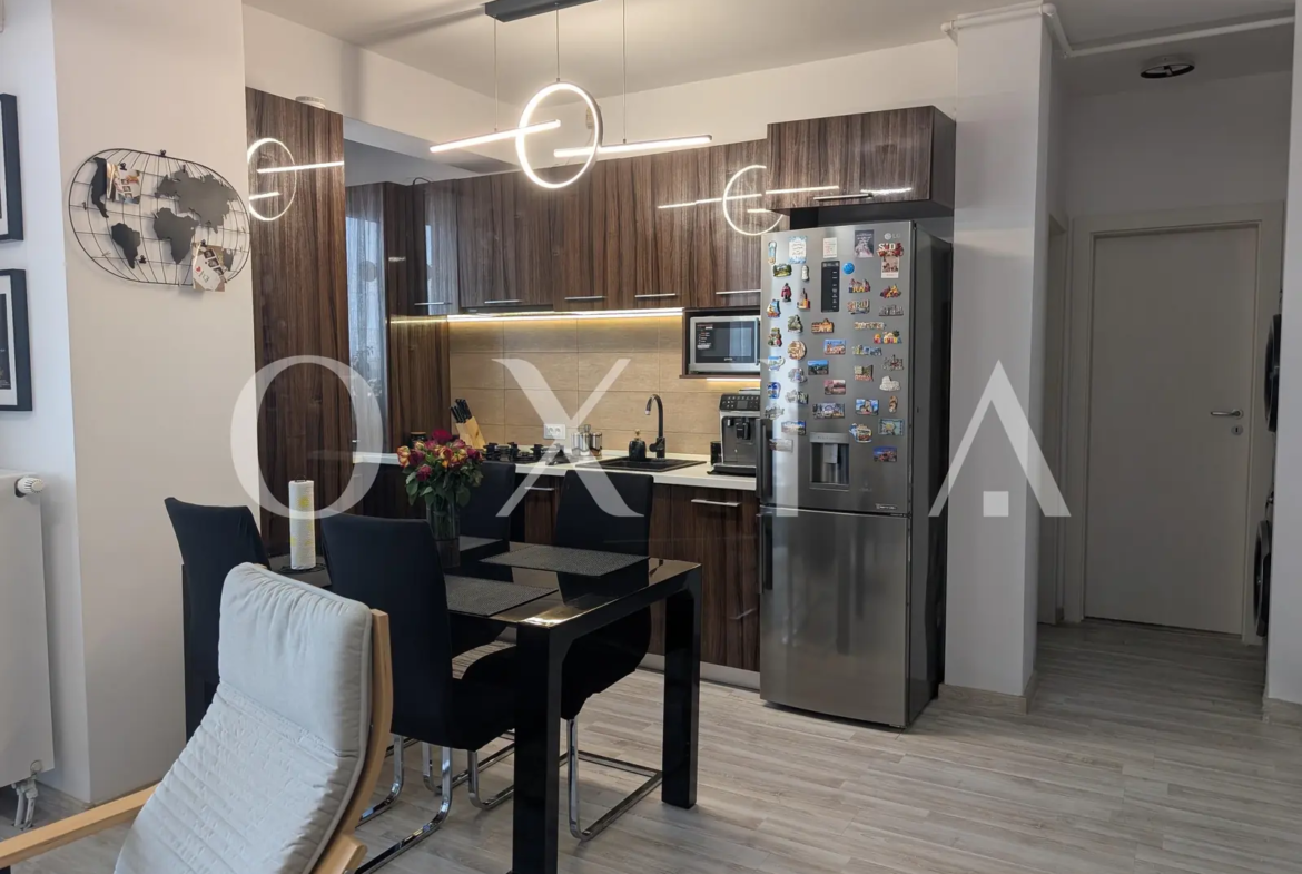 Eso – 3 Camere – Etaj Intermediar