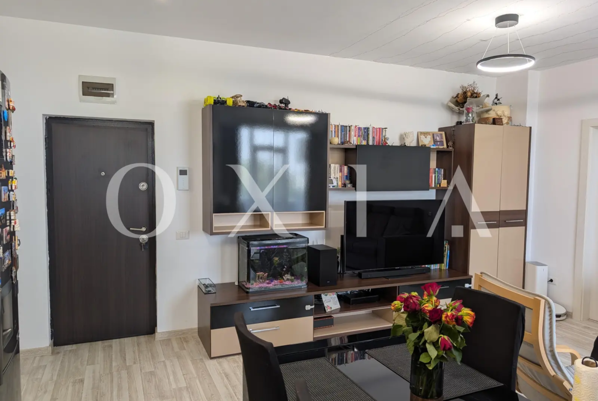 Eso – 3 Camere – Etaj Intermediar