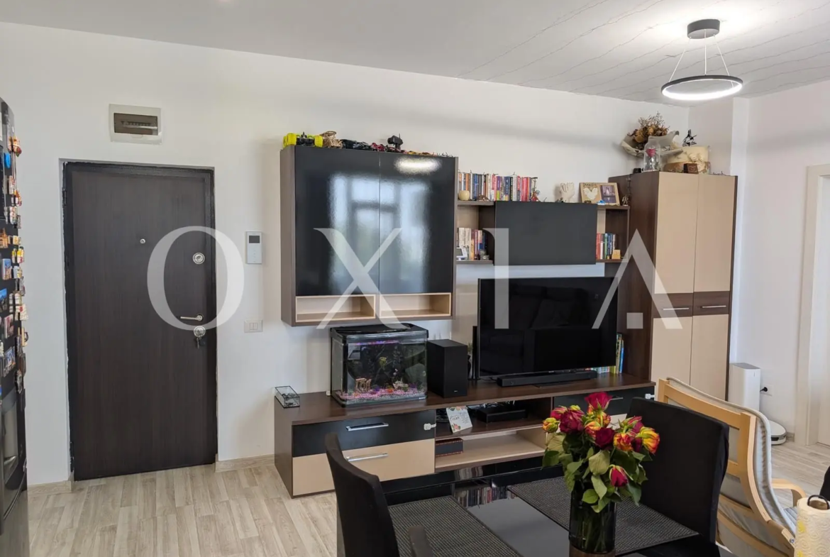 Eso – 3 Camere – Etaj Intermediar