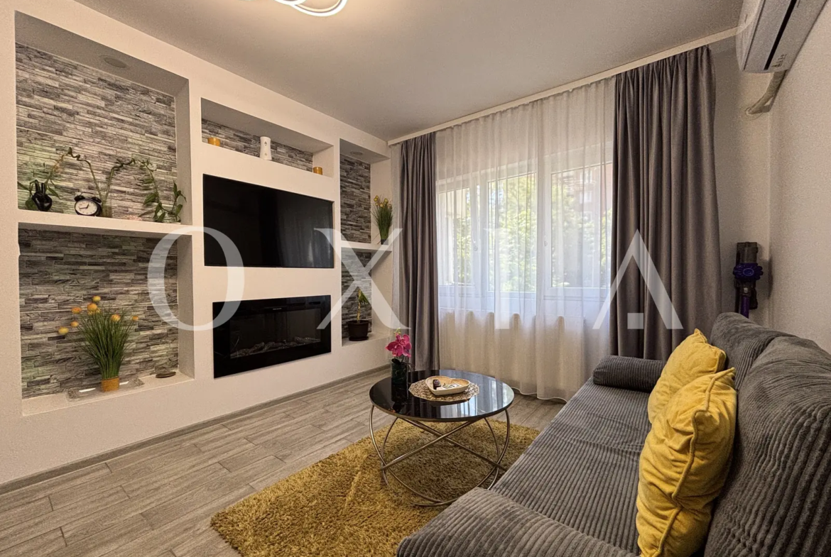Gheorghe Lazar – 2 Camere – Etaj Intermediar