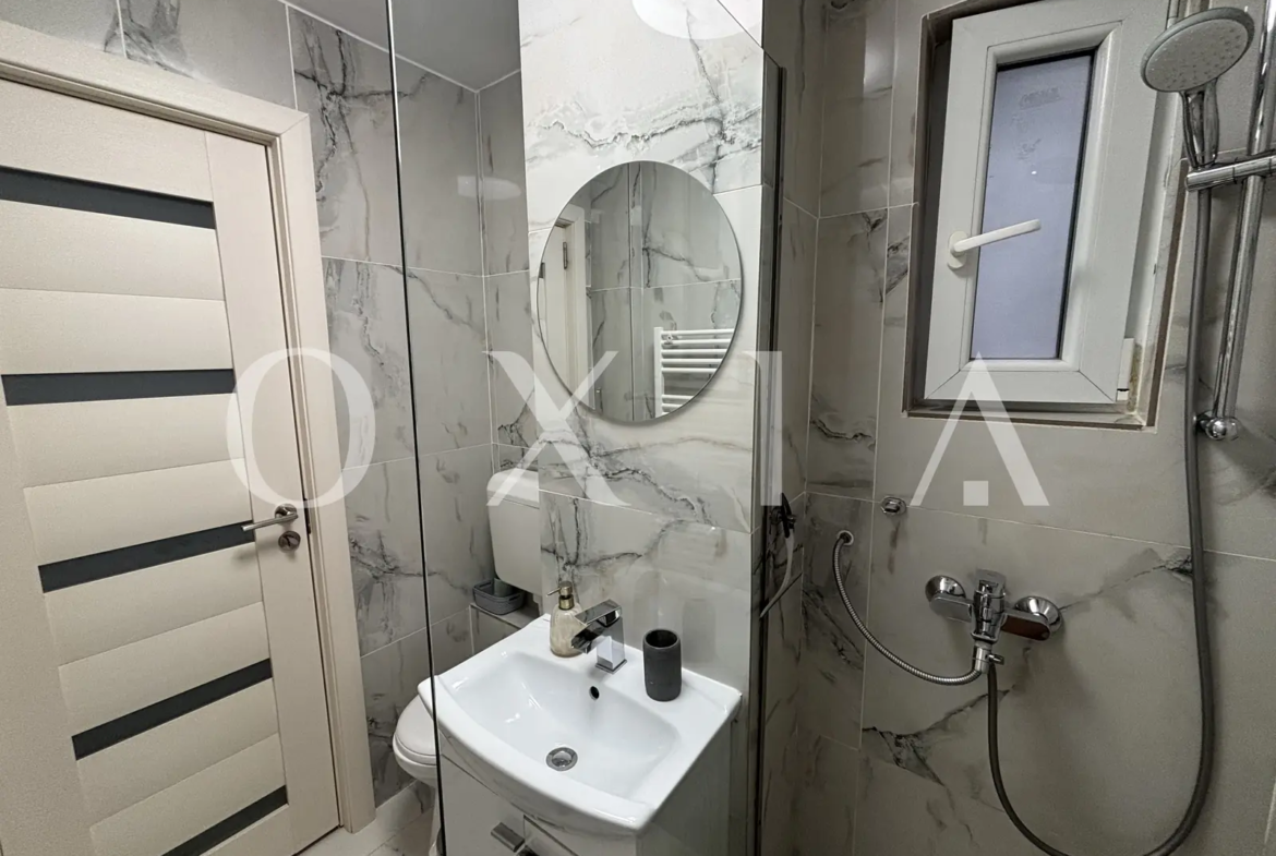 Gheorghe Lazar – 2 Camere – Etaj Intermediar