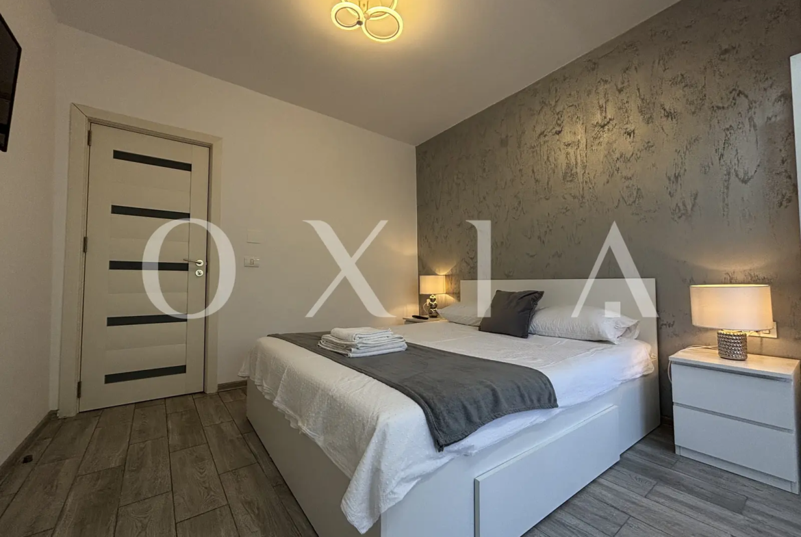 Gheorghe Lazar – 2 Camere – Etaj Intermediar