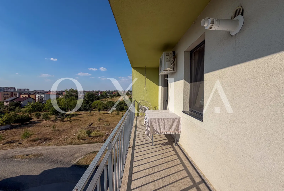 Giroc (langa Luna Cafe), Spatios, Mobilat si Utilat