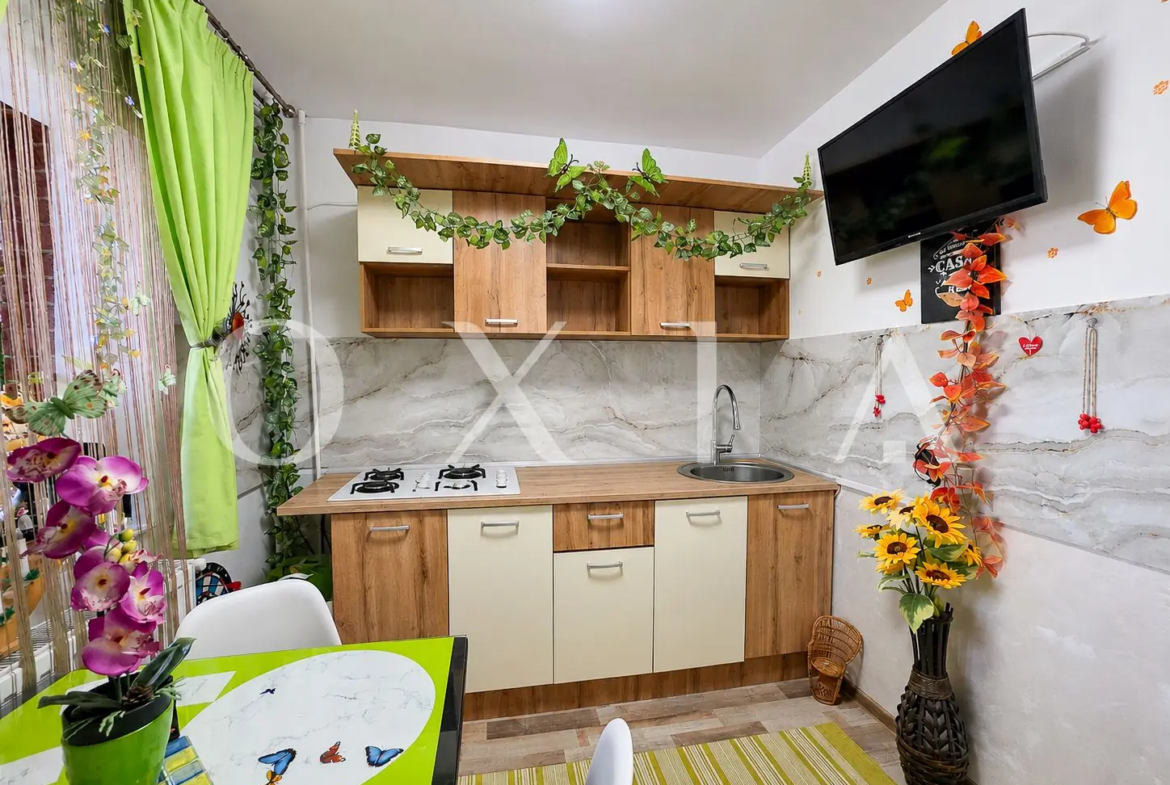 Girocului, Etaj Intermediar, Renovat Complet