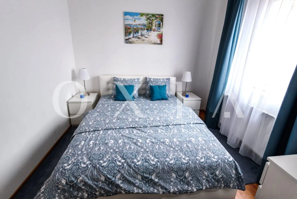 Piata Unirii, Renovat Complet, Cladire Reabilitata