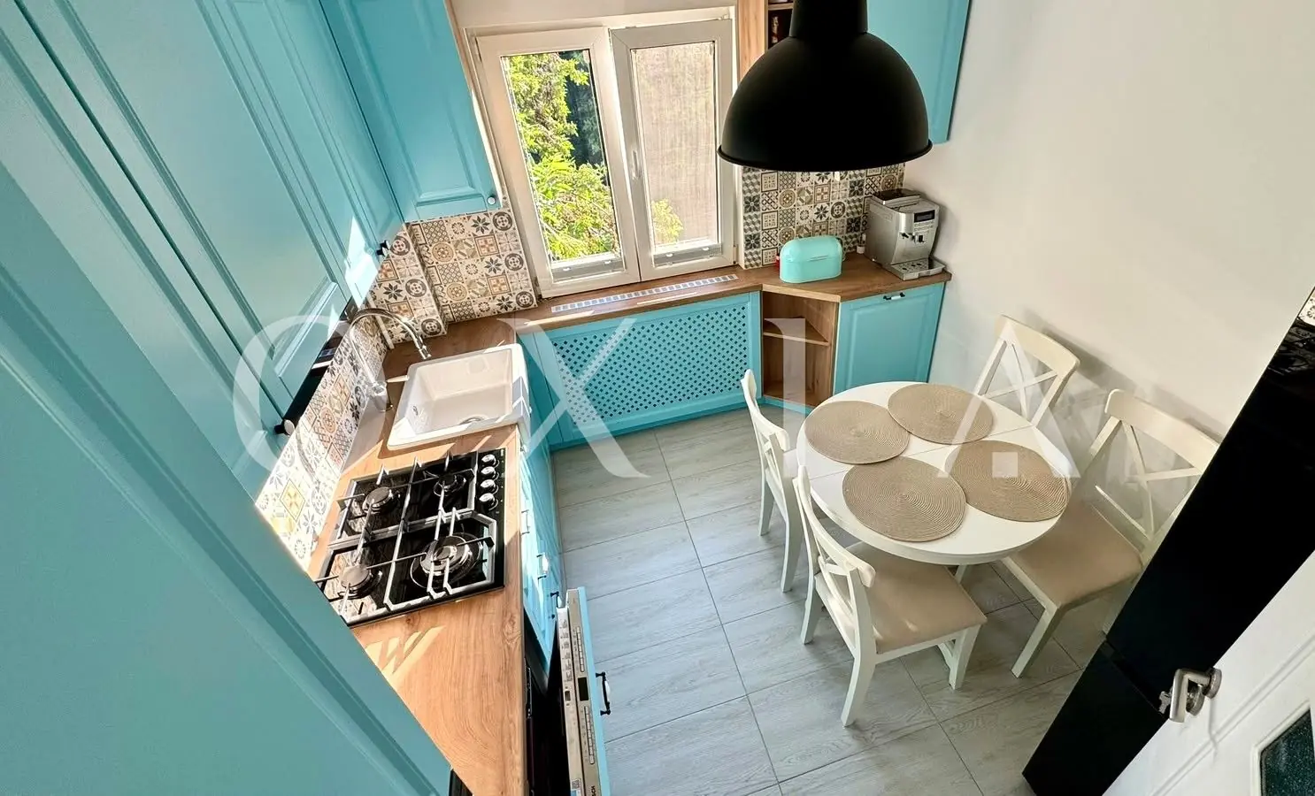 Sagului-Piata Doina, Renovat Integral, Etaj Intermediar