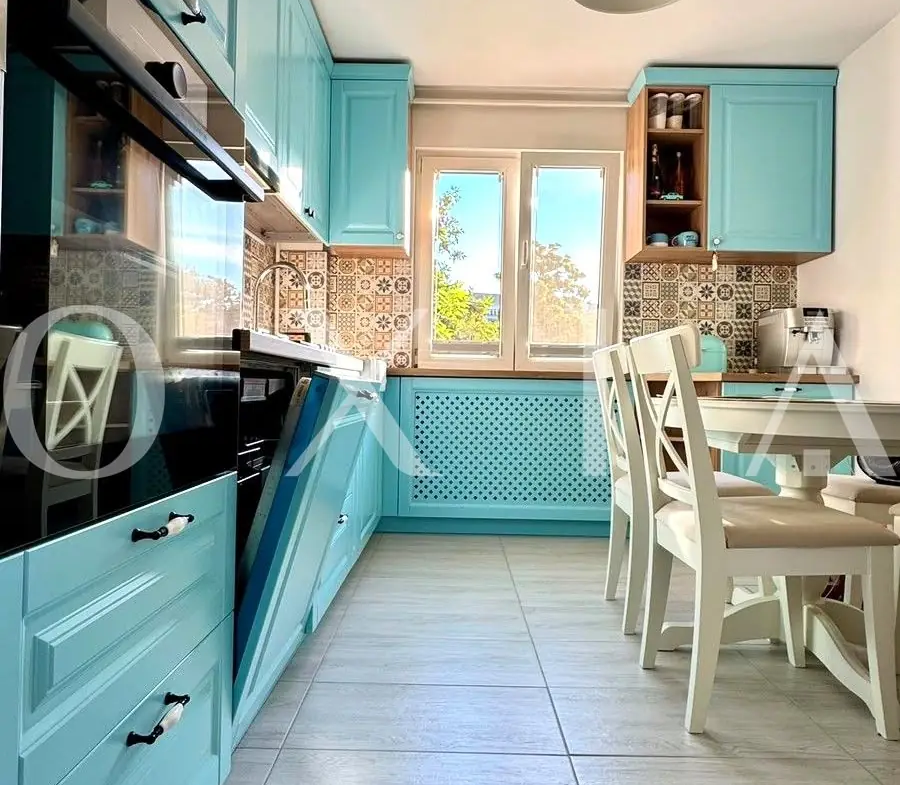 Sagului-Piata Doina, Renovat Integral, Etaj Intermediar