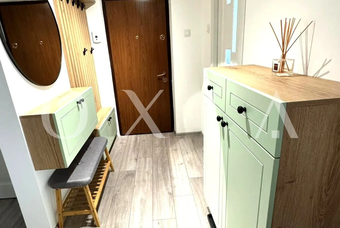 Sagului-Piata Doina, Renovat Integral, Etaj Intermediar