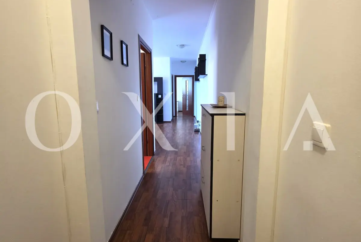 Disponibil Imediat, Mobilat-Utilat