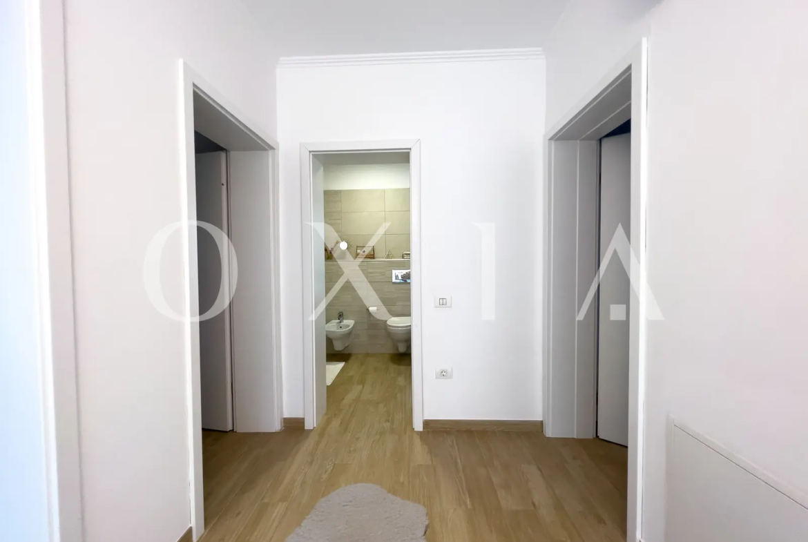Langa Padure, Mobilata Si Utilata