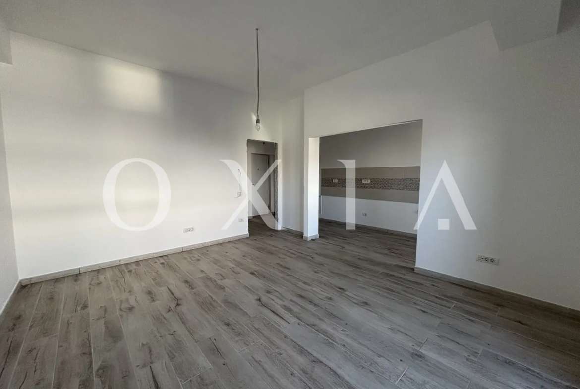 Soarelui (Sud Plaza) – Etaj Interemdiar – Disponibil Imediat