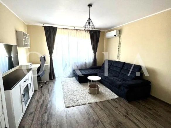 Soarelui – Sud Plaza, Mobilat & Utilat, Etaj Intermediar