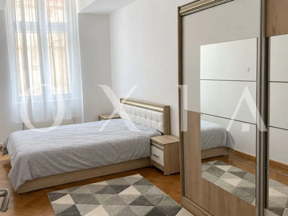 | Apartament cu 2 camere semidecomandat in Ultracentral